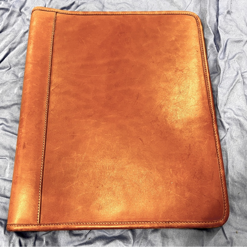 Coach vintage three ring leather tan binder